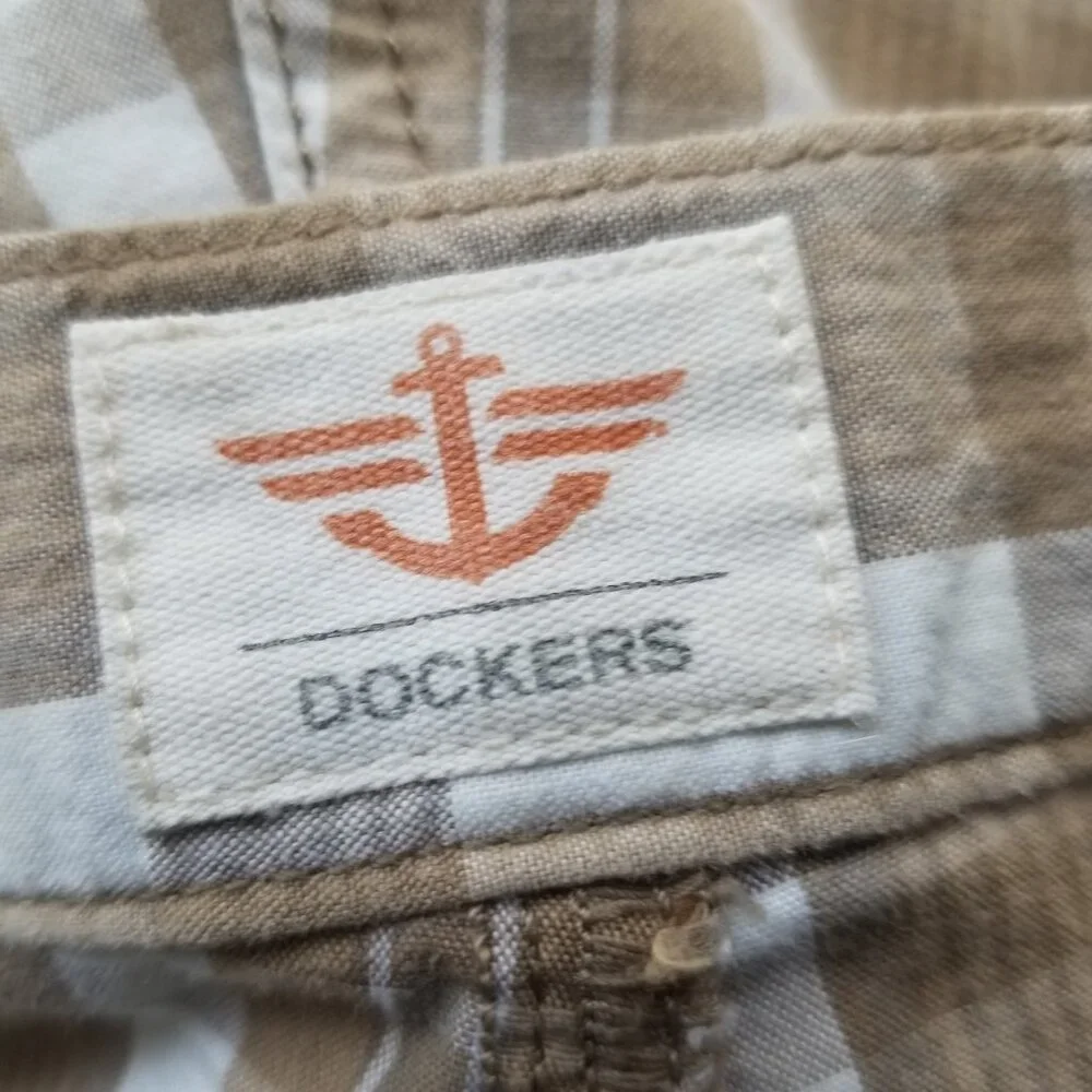 Dockers Tan Plaid Cargo Shorts Men's 44